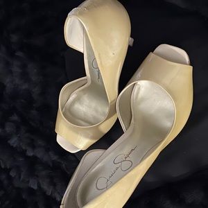 Jessica Simpson Ivory White patent shoes